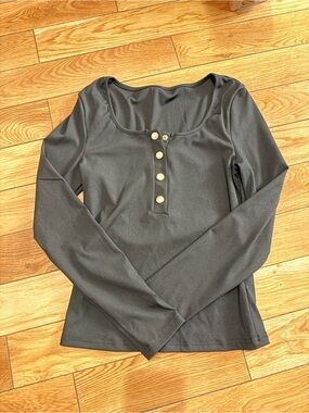 Long-Sleeve Scoop Neck
